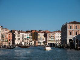 Новая эра коммуникации: интеграция Neurs.AI в Телеграм